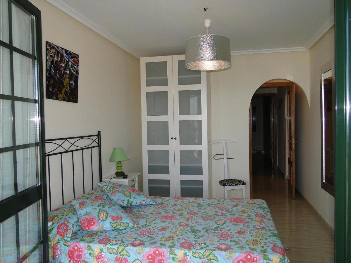 Apartamentos El Pinedo ノハ エクステリア 写真