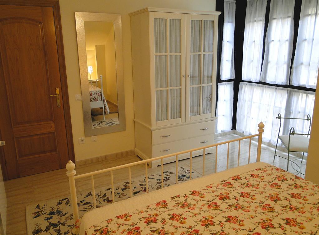 Apartamentos El Pinedo ノハ 部屋 写真