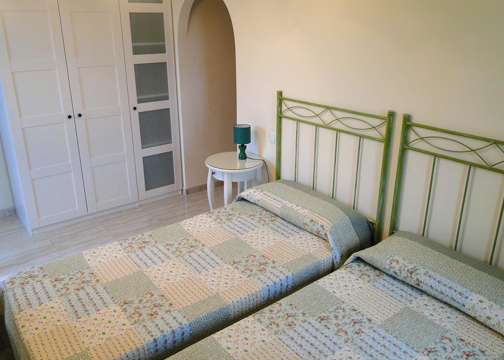 Apartamentos El Pinedo ノハ 部屋 写真