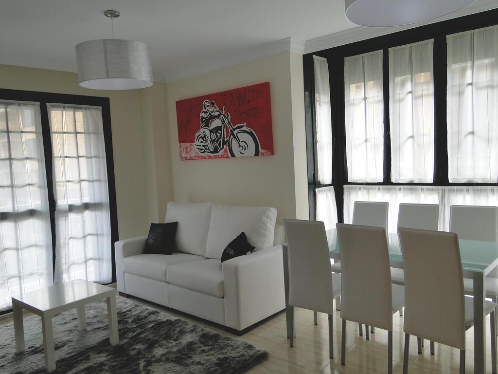 Apartamentos El Pinedo ノハ エクステリア 写真