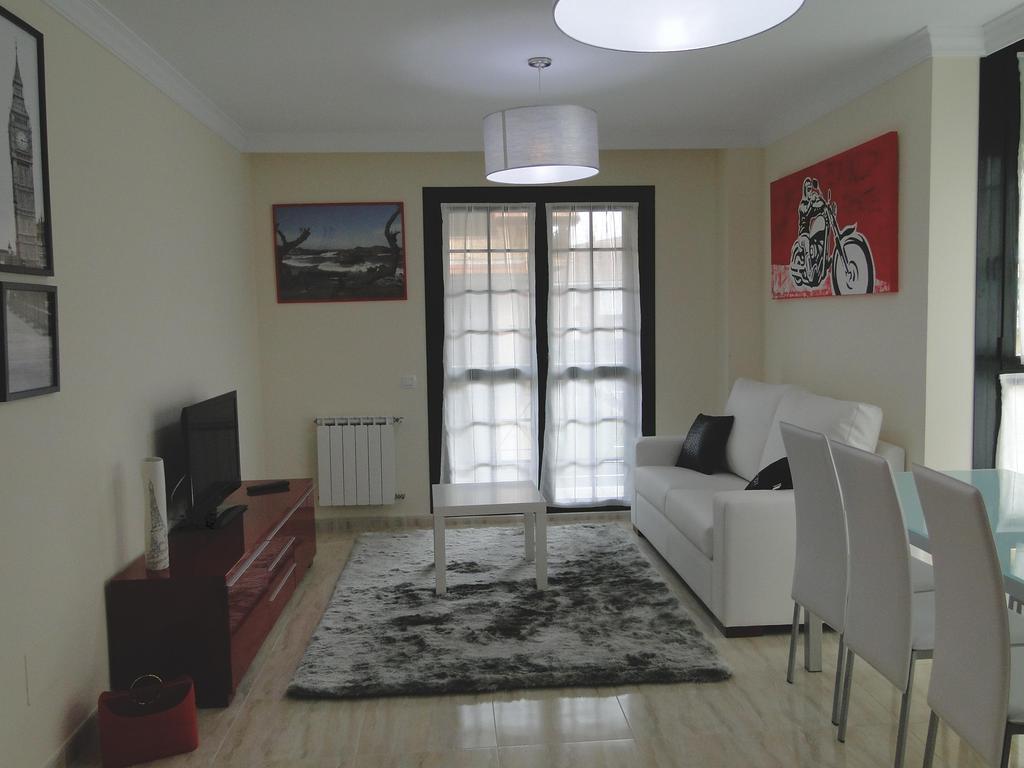 Apartamentos El Pinedo ノハ エクステリア 写真